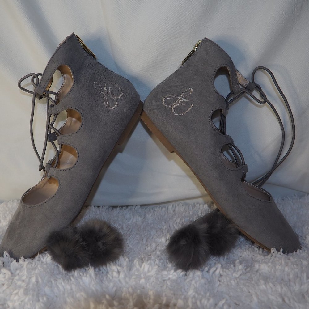 🎀SAM EDELMAN Felicia Stella Pom Pom Shoes size 4 "NWOT"